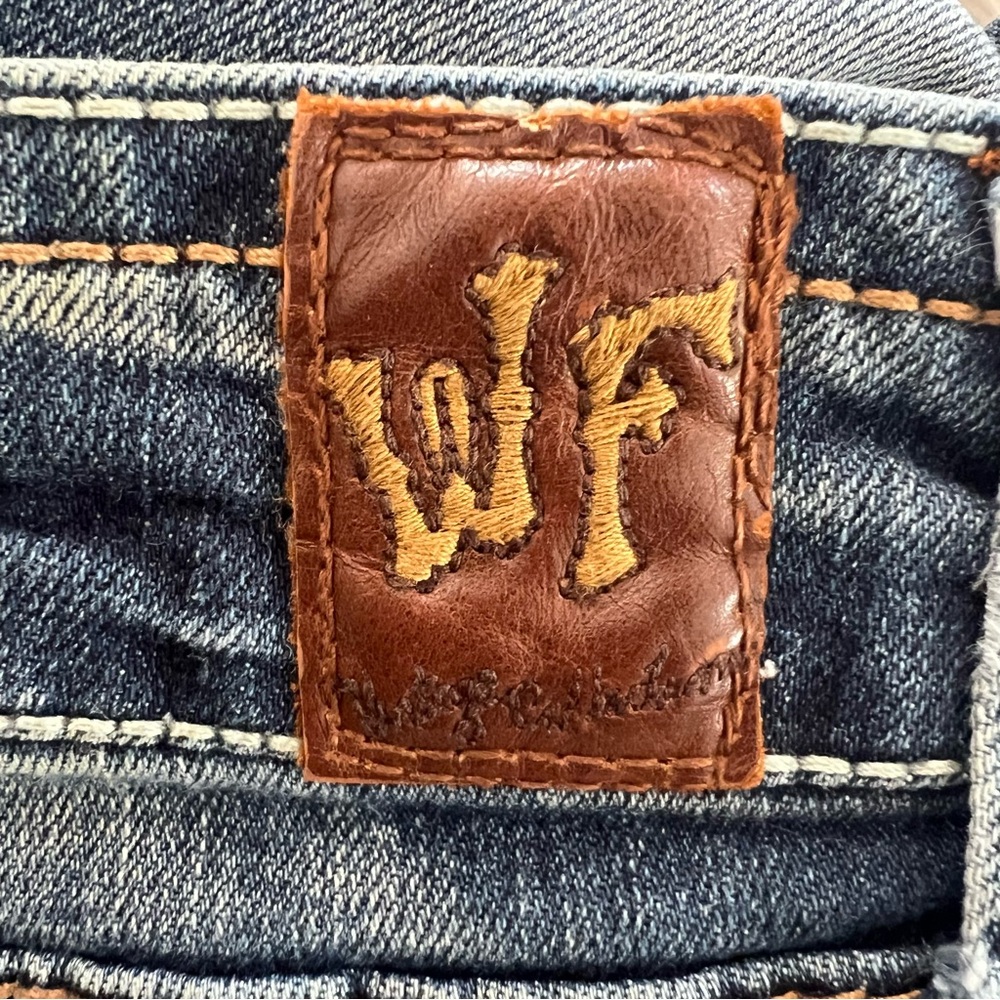 Wallflower Skinny Distressed Jeans - Picture 4 of 6